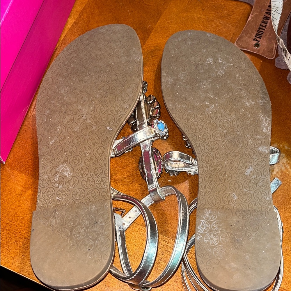 Lilly Pulitzer katie Gold Sandals with Bermuda Blue Accents - Picture 2 of 5